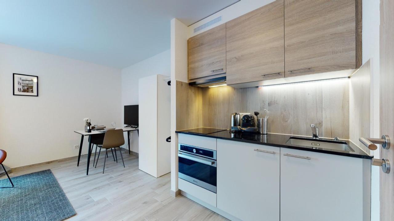 Nonanteneuf Appart Hotel Aigle - Contactless Check-In Εξωτερικό φωτογραφία